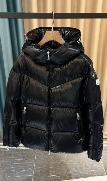 Зимно Яке Moncler