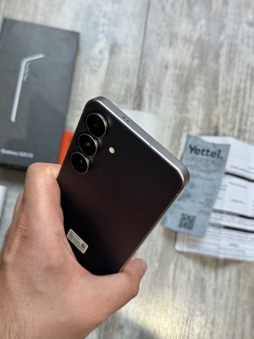 Samsung Galaxy S25 FE  GB 8 GB Ram Dual Sim Гаранционен Като Нов 99 % battery