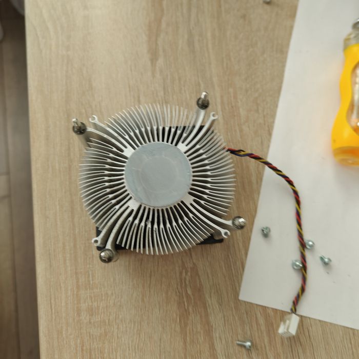 Продам б/у запчасти для ПК.