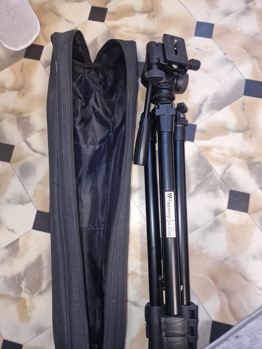 Продам Canon 600d