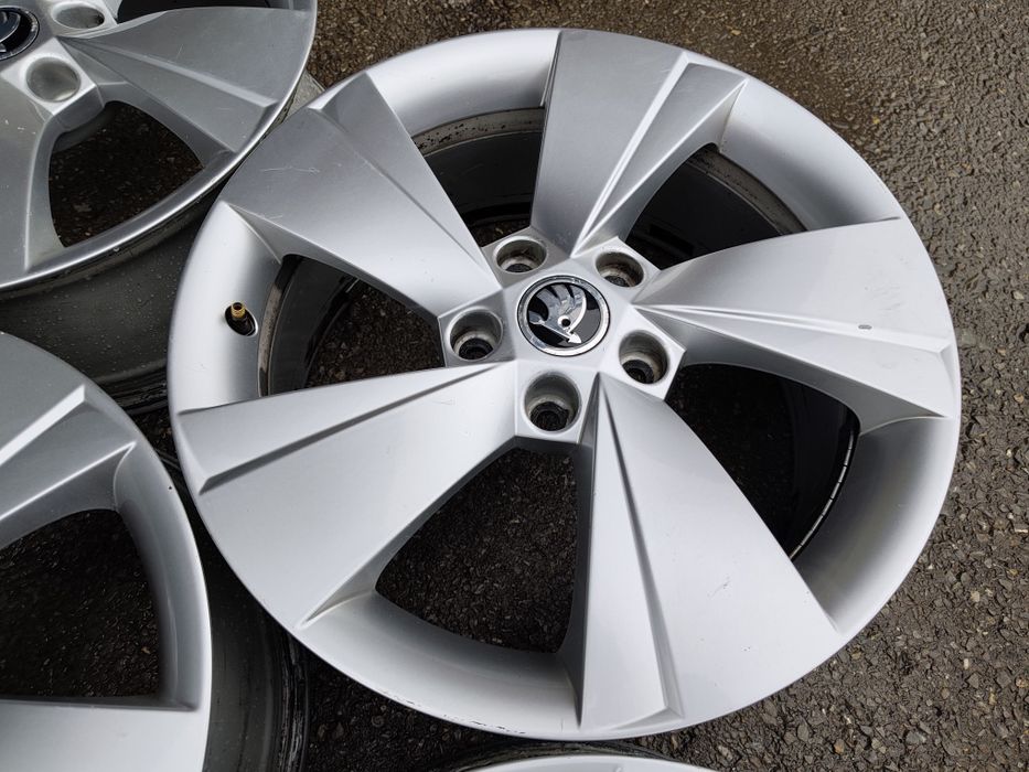 17" оригинални алуминиеви джанти за Skoda Octavia...