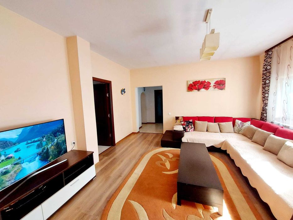 Inchiriere Vila Spatioasa cu o Curte de 340 mp Birouri Depozit Afacere