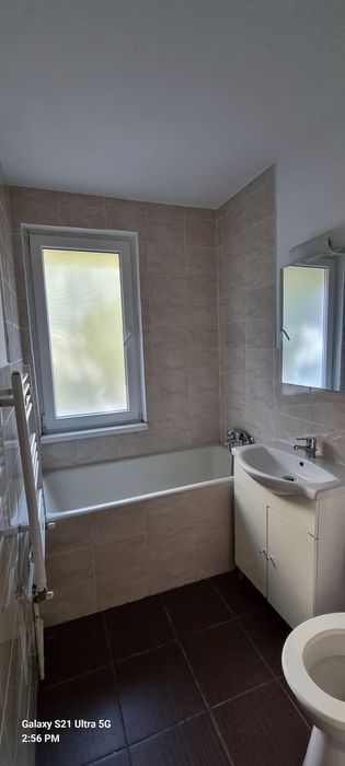 Inchiriere apartament 3 camere 7 noiembrie.For rent 2 bedrooms,1 living room,2 bathrooms apartment near UMFST