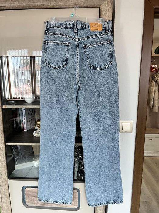 Дамски дънки с камъни