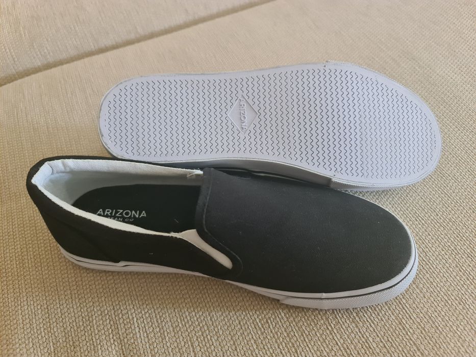 Кроссовки мужские.