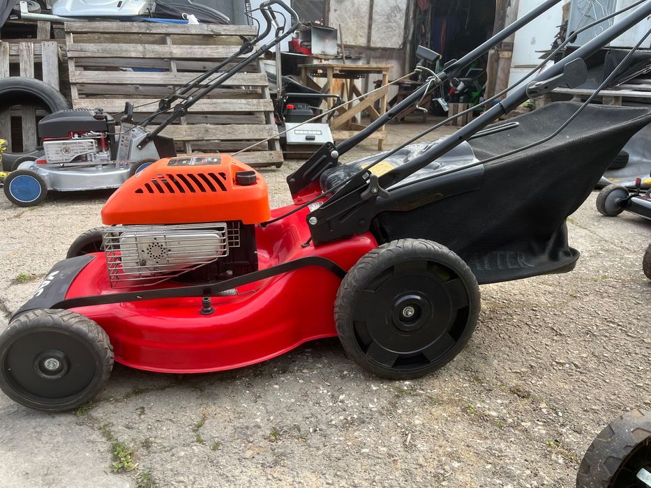 31: Самоходна моторна косачка Briggs 5.0hp