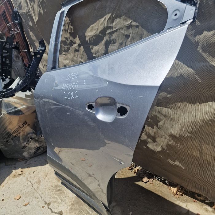 Opel Mokka 2  2022 задна лява врата