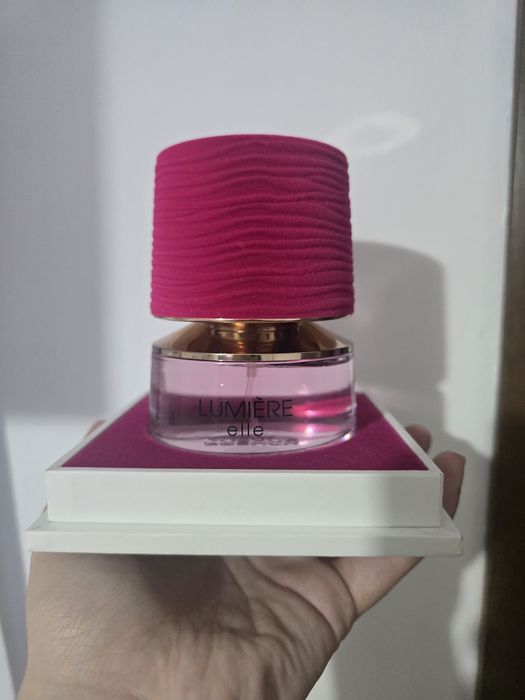 Нов арабски парфюм Lumiere elle 100ml
