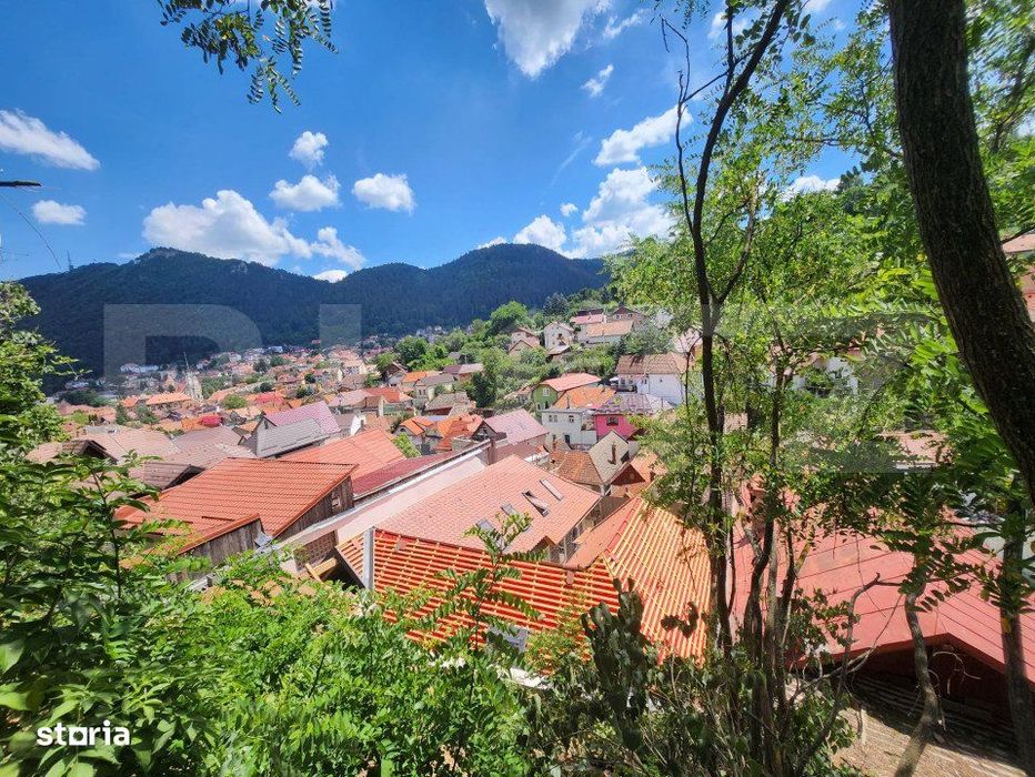 OPORTUNITATE! Casa cu teren de 620mp, vedere panoramica, in Schei