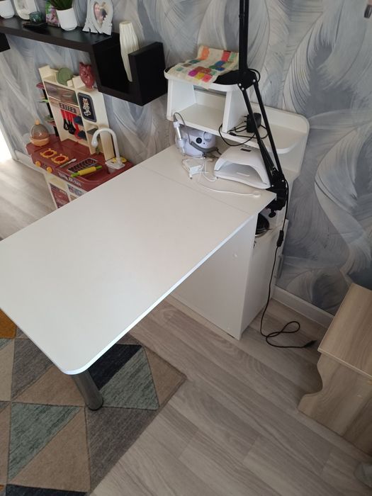 Раскладной стол для маникюра