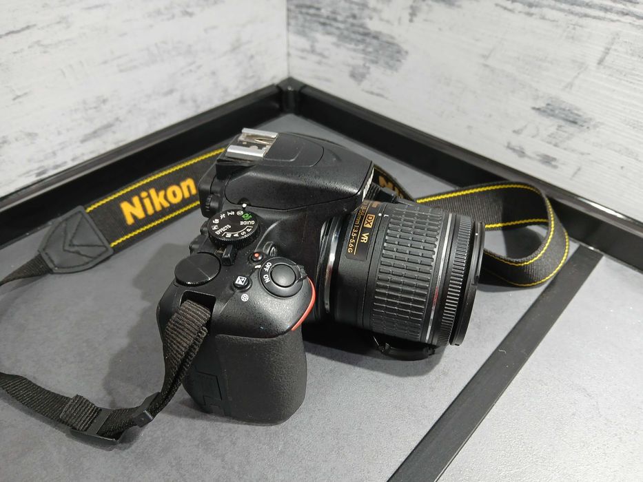 Nikon D3500 + 18-55mm VR – Като нов, под 7000 кадъра!
