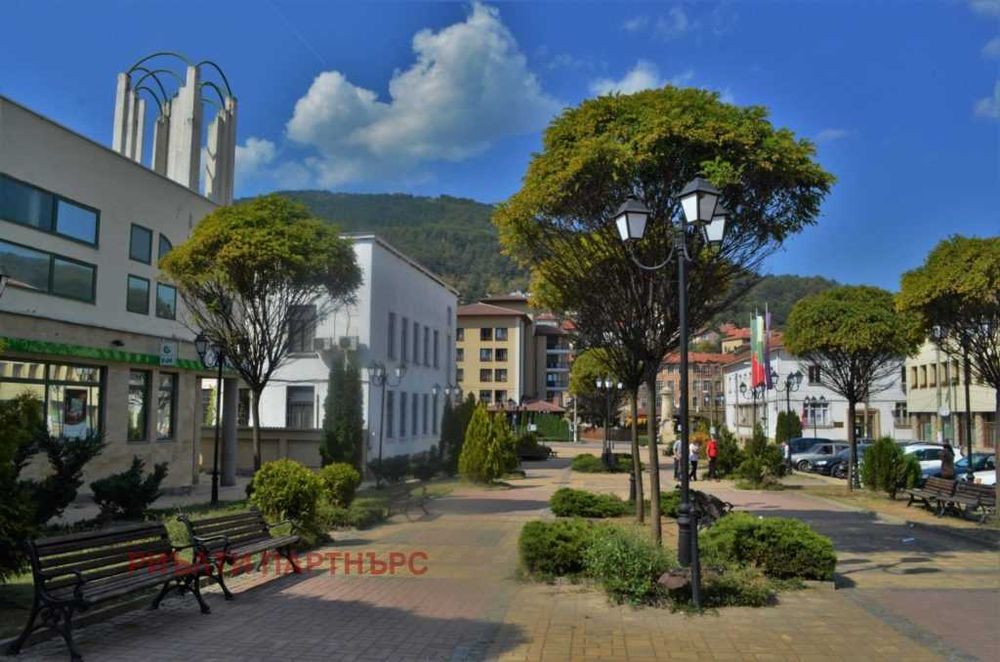 Продава се Парцел в Трън - 2101 кв.м за 9 €/кв.м - Снимка #3