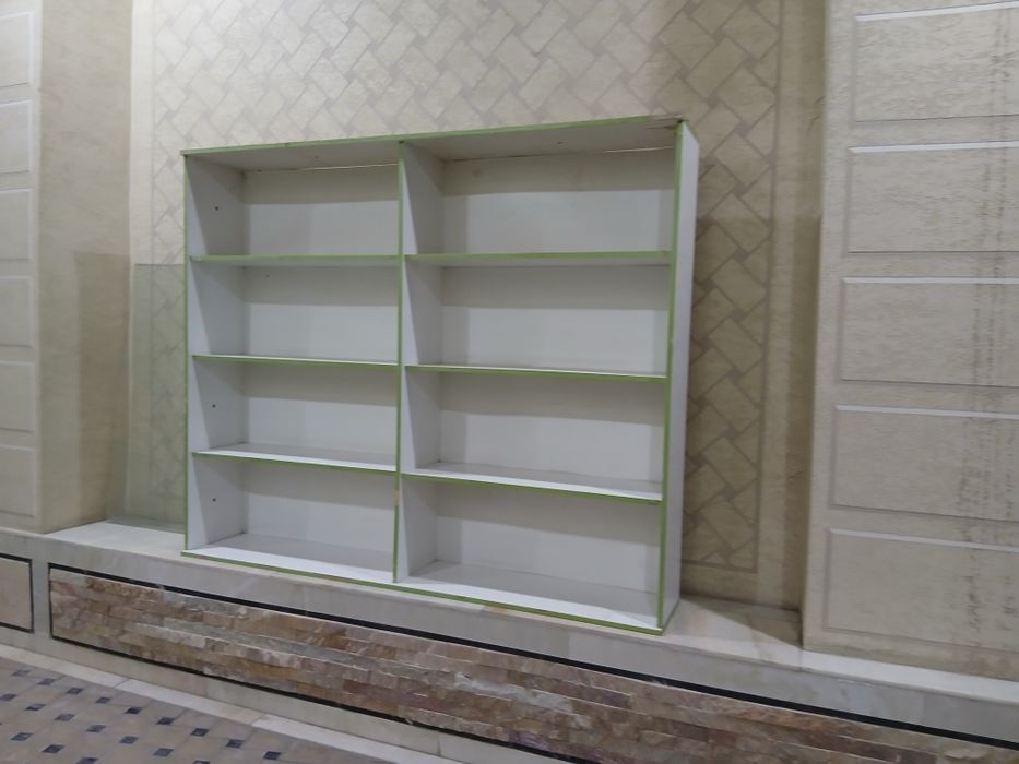 Ветрина и Стелажи