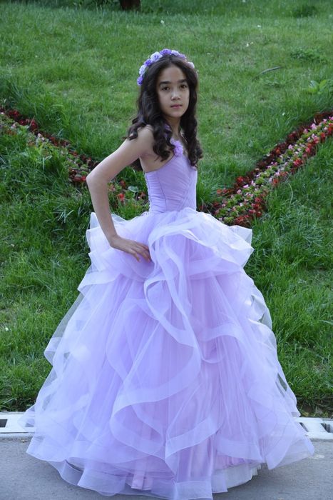 Прокат бальных и вечерних платьев