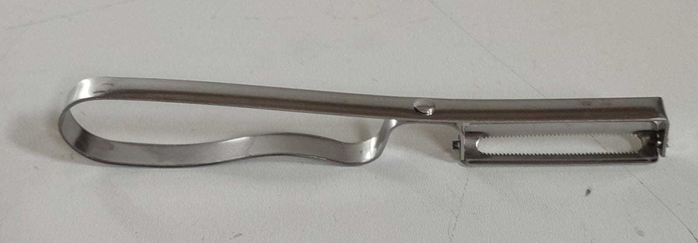 Curatitor legume / fructe profesional din inox, Hendi, model lateral