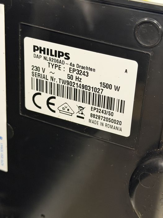 Кафемашина кафе автомат Philips EP3243 Latte go с гаранция