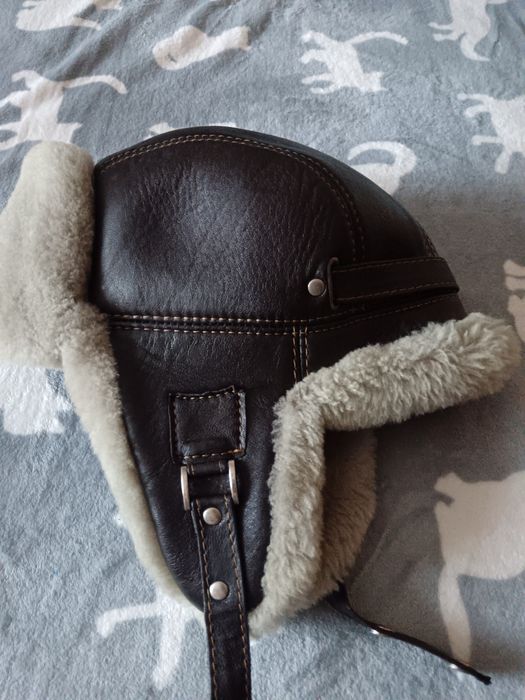 Căciulă din piele îmblănită