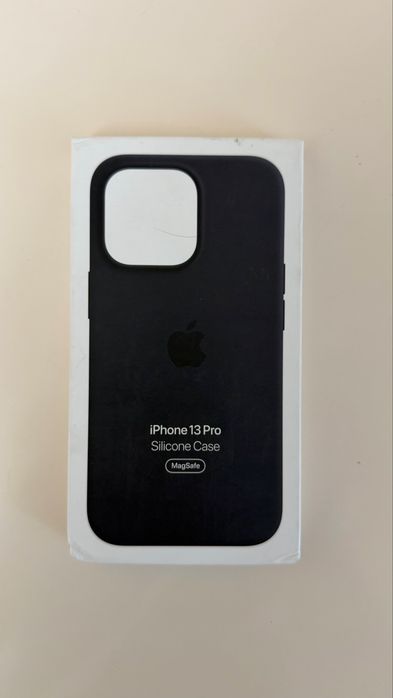 Оригинальные чехлы на iPhone 13 Pro и 13 Pro Max