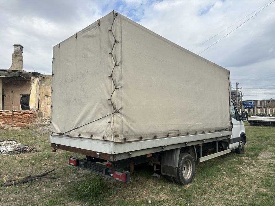 Bena cu prelata Iveco