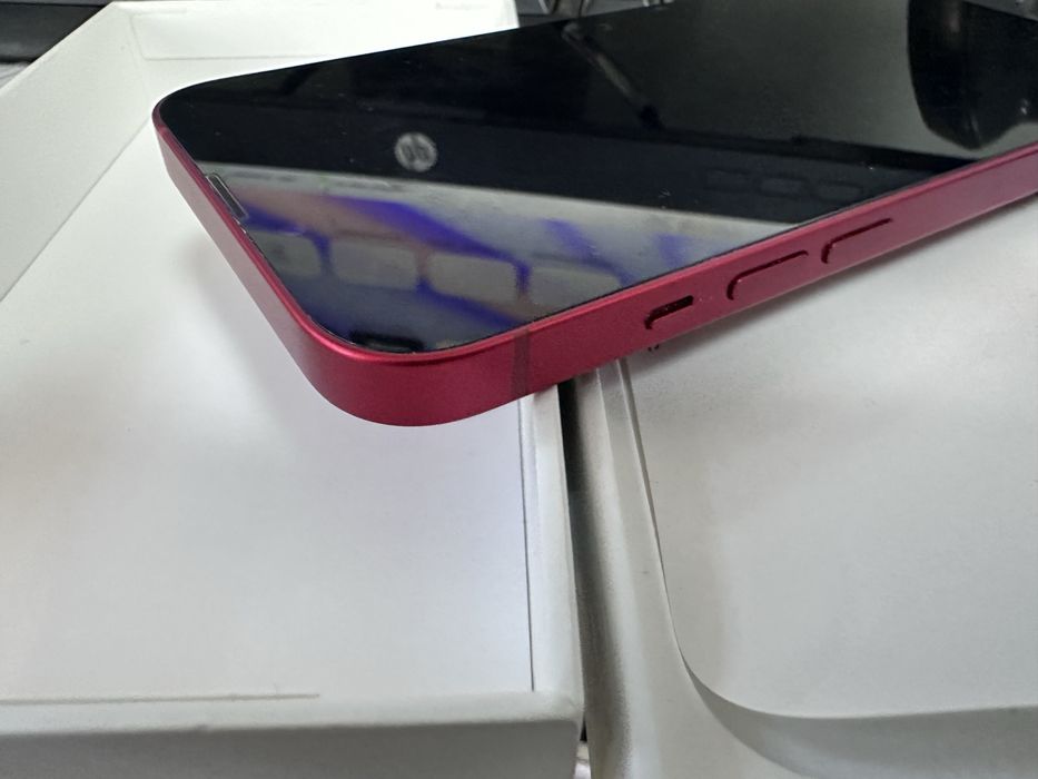 Iphone 13 red 100% батерия 128gb