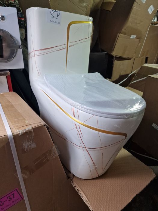 Vase WC Noi Modele Deosebite Capac Soft Close  Preț Foarte Bun