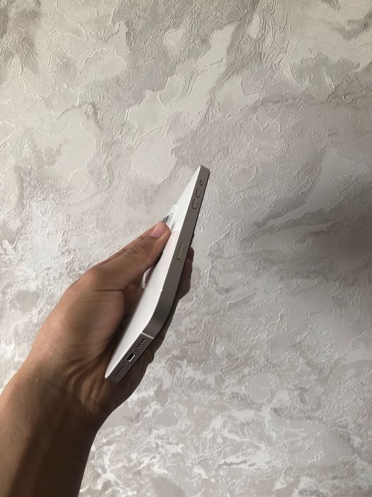 Продам IPhone 14 Plus 128gb