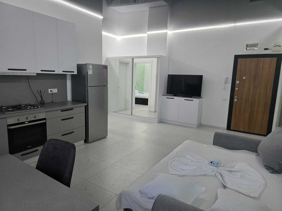 2 camere Mamaia Nord -prima linie la mare