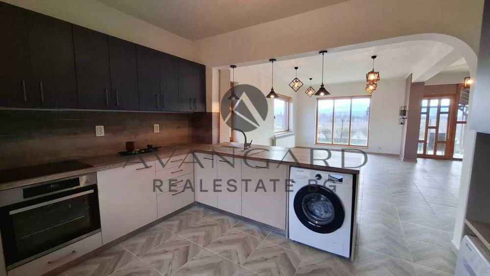 оф.25077 Самостоятелна къща в с. Скутаре