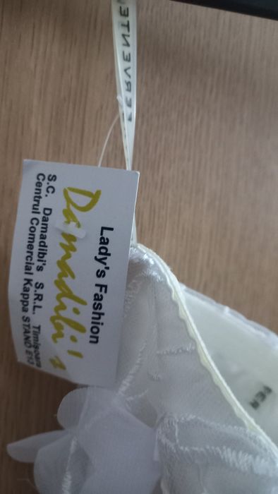 Vând rochie cununie civila