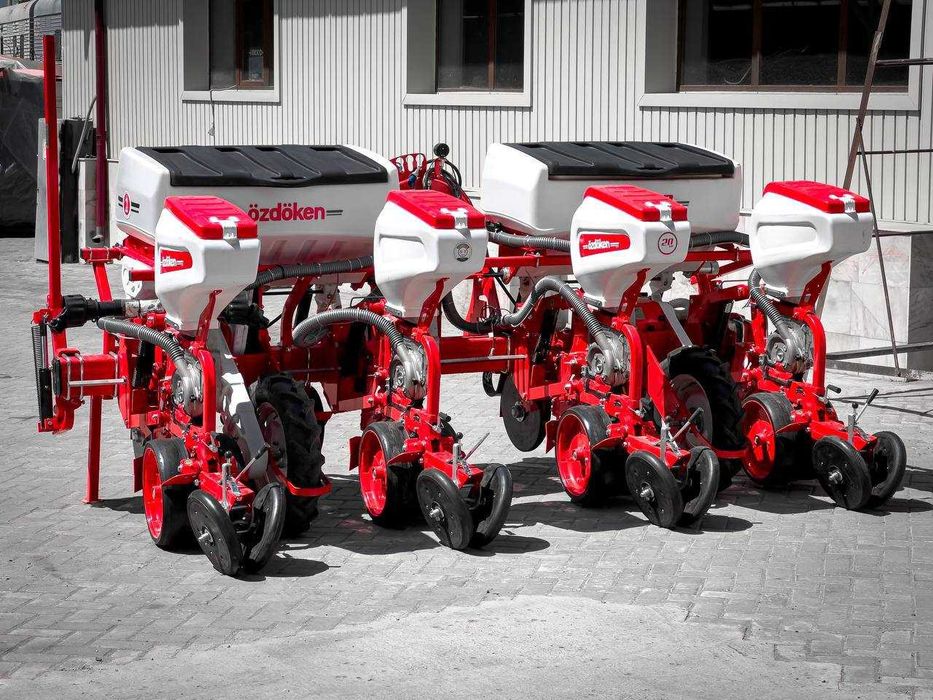 Сеялка пневматическая дисковая (6-рядная)