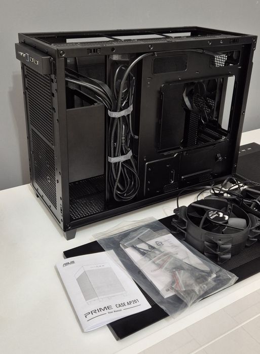 Carcasa PC Asus AP201