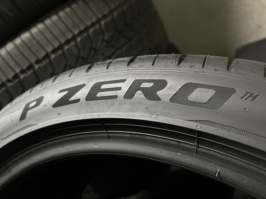 275/35/20 PIRELLI * 2бр.- като Нови!