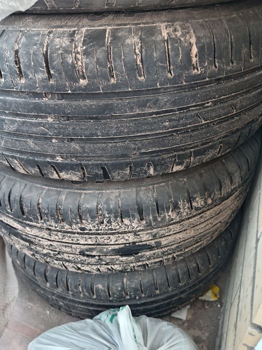 Продам шины 195/65/R15