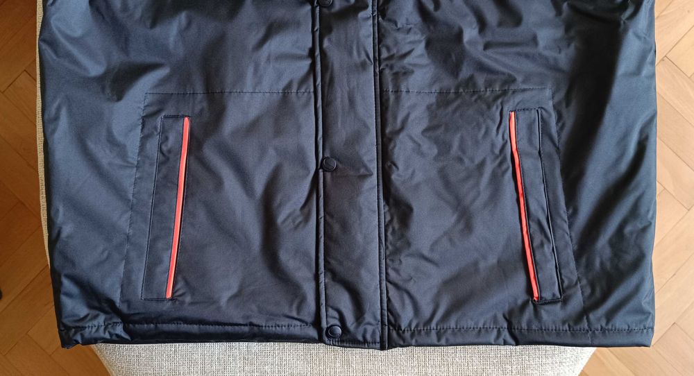 Ватиран работен елек. Размер XXL. Водо и студозащитен. Нов.