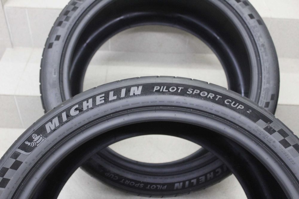 255/35-20 и 315/30-21 Michelin Porsche