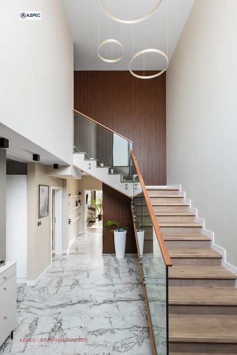 Продава се Къща в Плевен, м-т Плочата - 272 кв.м за 2942 €/кв.м - Снимка #9