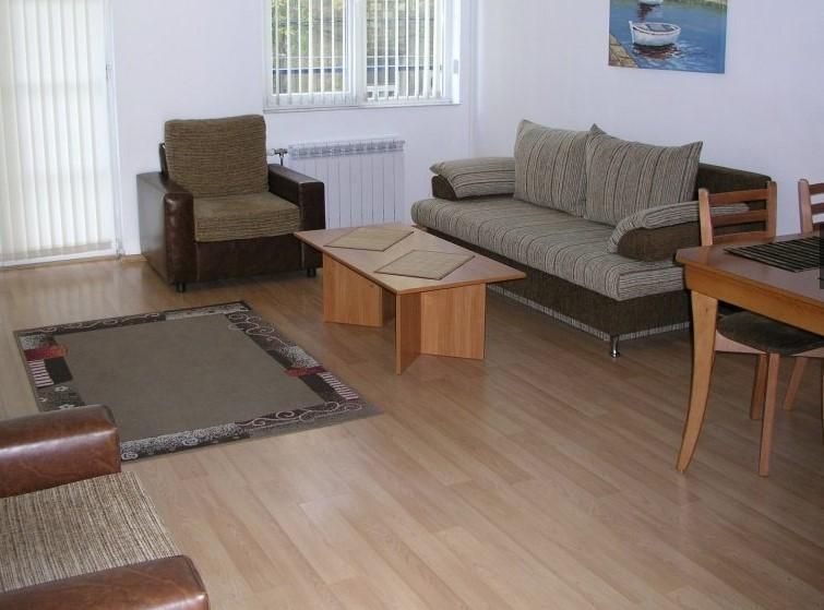 Дава се под наем Тристаен апартамент в София, Банишора - 120 кв.м за 668.1 € - Снимка #5