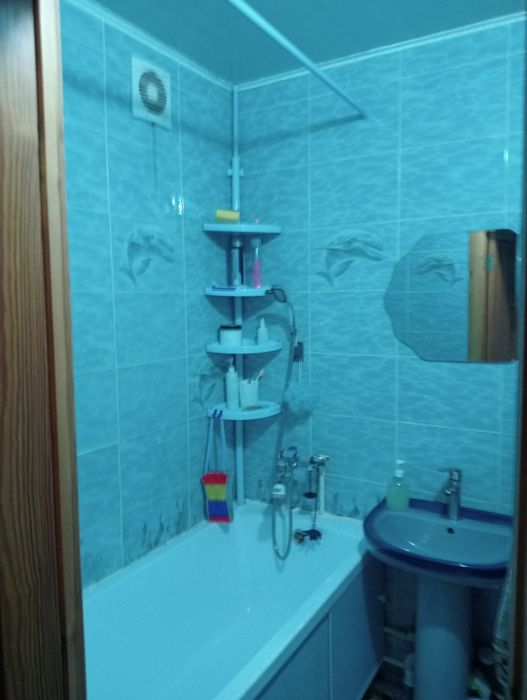 Продам 4комнатную квартиру