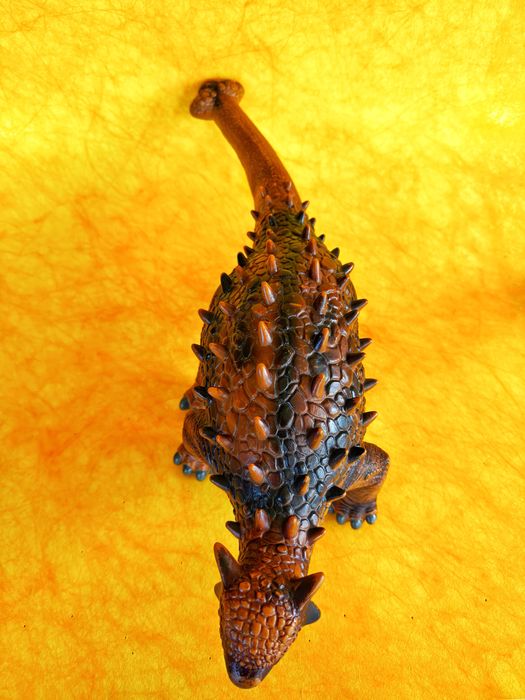 Figurina Saichania donazaur mare 49 cm