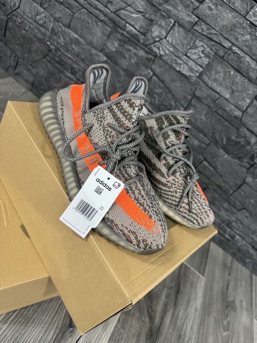 Yeezy 350v2 beluga