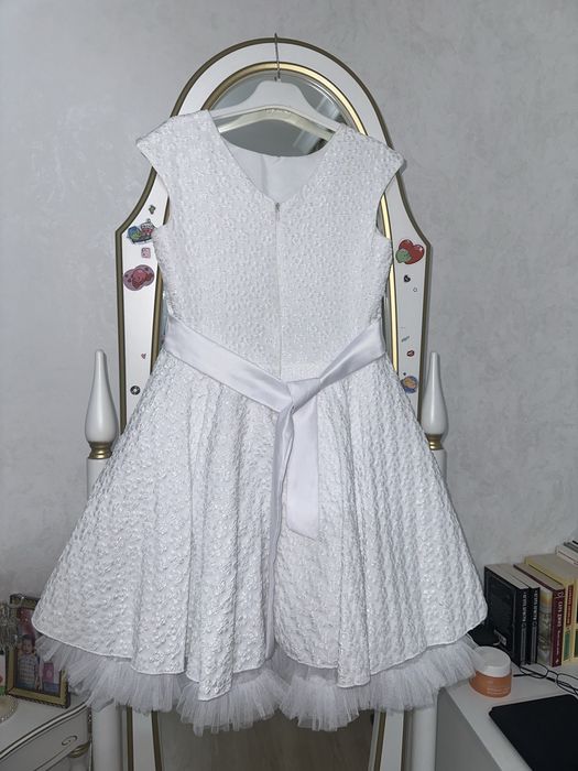 Платье для девочки белое