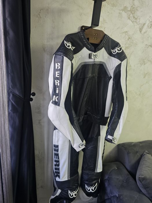 Costum Moto Berik