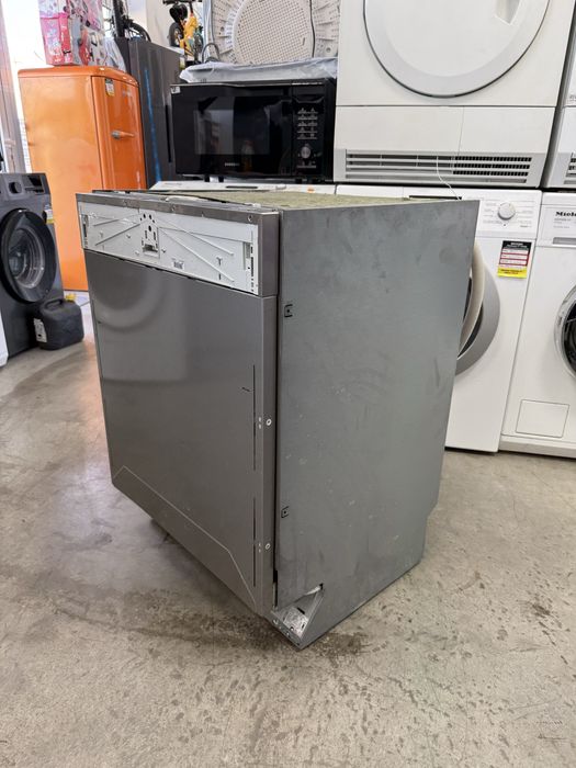 Съдомиялна  Miele за вграждане XXL автоматично отваряне