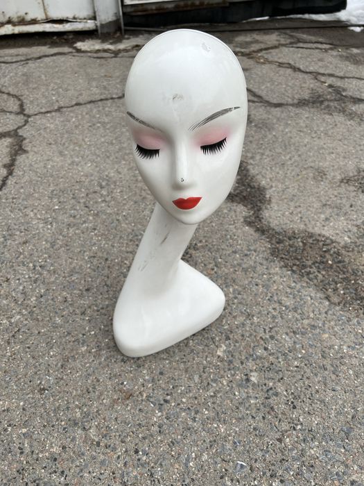 Манекены вешалки мебель RRT