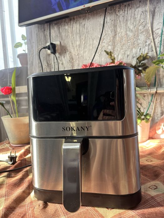 Продам Аэрогриль на 7 литров