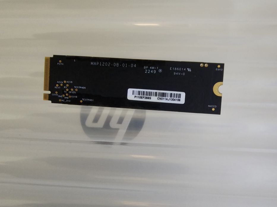 SSD sotiladi 256 Gb