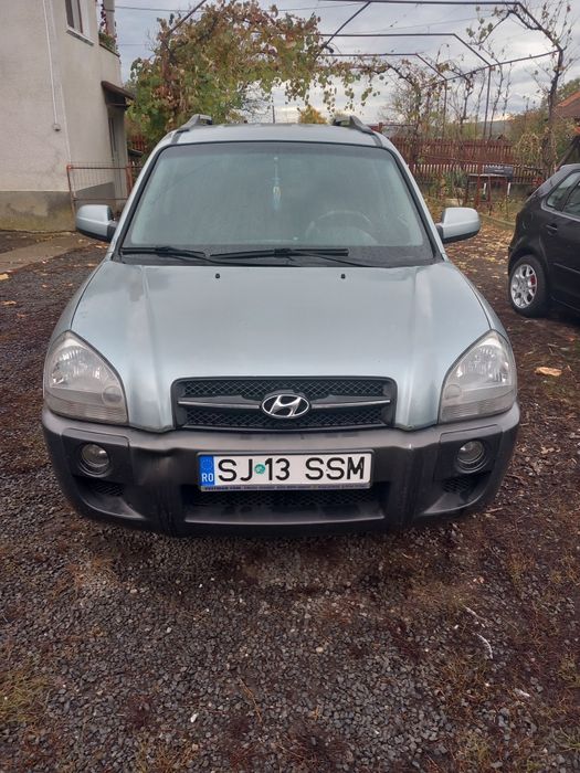 Hyundai tucson vand sau schimb