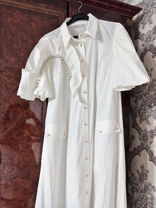 Продам белое платье