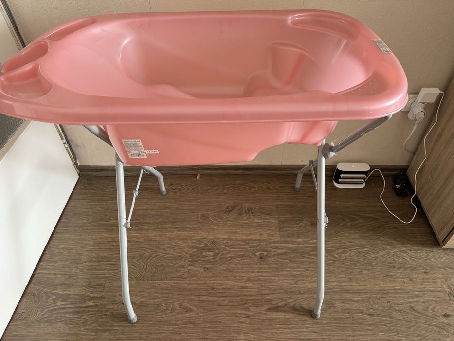 Вана за къпане със стойка