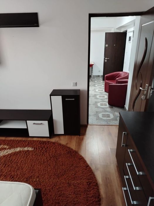 Închiriez microapartament